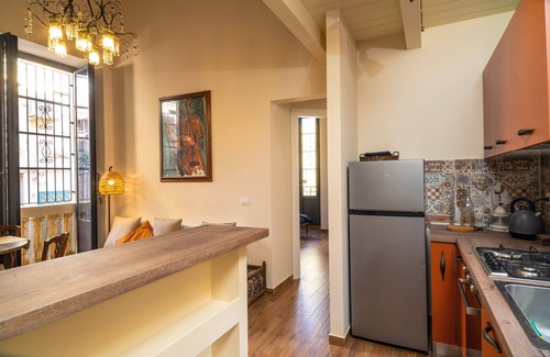 Aci Castello House | Holiday Home 'Casa Yasmina' with Private Terrace, Wi-Fi and Air Conditioning