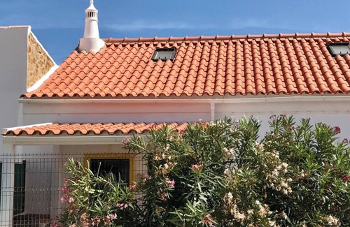 Sagres House | Holiday Home 'Casa Sagres' with Private Terrace, Private Garden and Wi-Fi