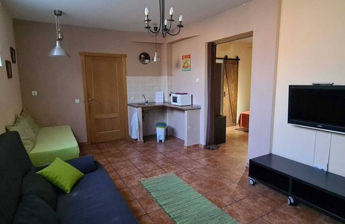 Pedrezuela House | Holiday Home 'Casa Vargas' with Mountain View, Private Pool and Wi-Fi