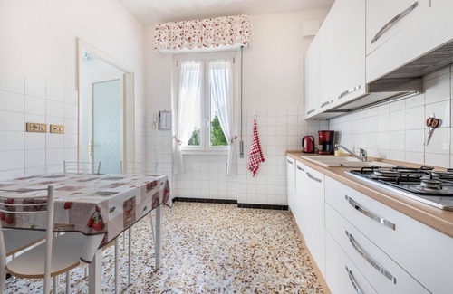 Villavetro House | Holiday Home 'Casa Vacanze Gran Panorama' with Lake View, Private Terrace and Wi-Fi