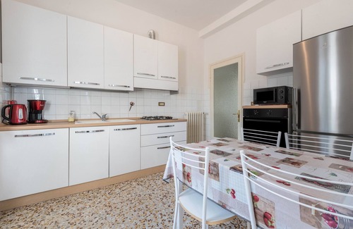 Villavetro House | Holiday Home 'Casa Vacanze Gran Panorama' with Lake View, Private Terrace and Wi-Fi