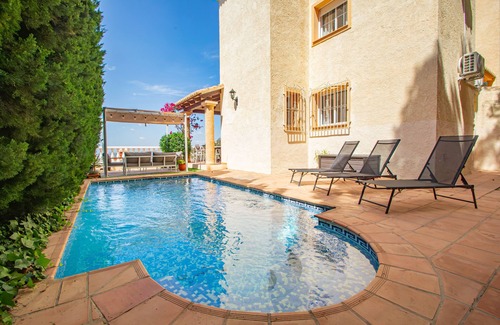 Altea la Vella House | Holiday Home 'Chalet Altea' with Sea View, Wi-Fi and Air Conditioning