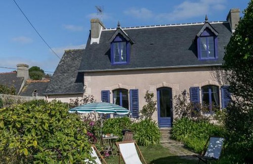 Saint-Pol-de-Leon House | Holiday Home Chez Nut et Léon by Interhome