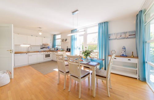 Trent House | Holiday home on the Baltic Sea, near the beach, sauna, whirlpool and barbecue hut