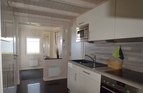Wesselburenerkoog House | Holiday Home 'Nordseeluft' with Private Garden and Wi-Fi
