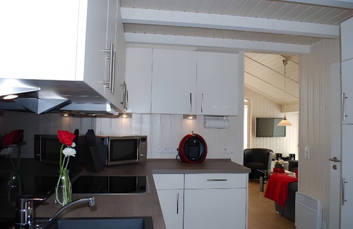 Wesselburenerkoog House | Holiday Home 'Nordseelicht' with Private Garden and Wi-Fi