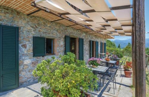 Molazzana House | Holiday Home Del Regolo by Interhome