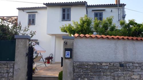 Gajana House | Holiday Home Dioniza