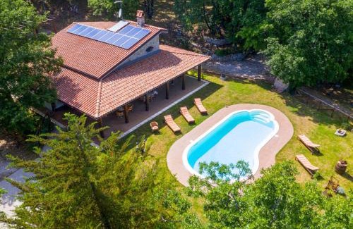 San Lupo House | Holiday Home Domus Incantada by Interhome