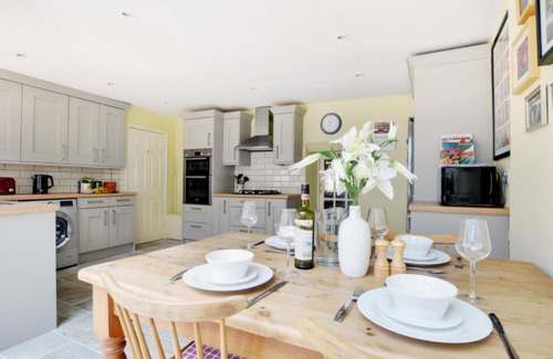Appledore House | Holiday Home Drum Cottage by Interhome