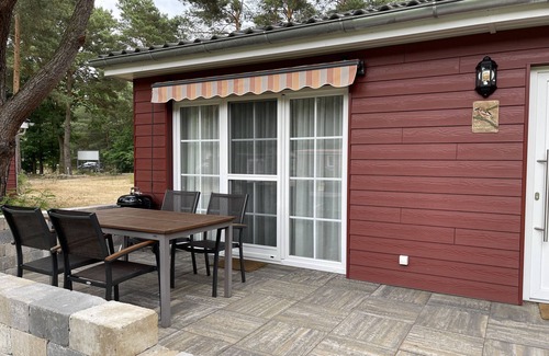 Wunsdorf House | Holiday Home 'Eichelhäher' with Private Terrace, Private Garden and Wi-Fi