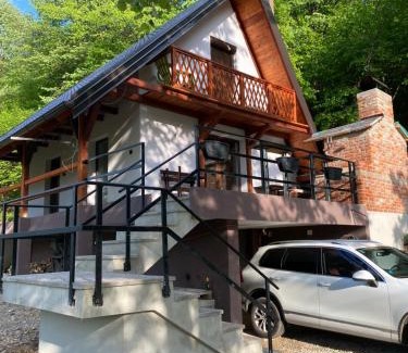 Lohovo House | Holiday Home Enio
