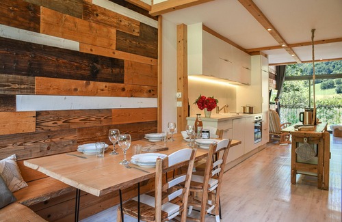Aillon-le-Jerune House | Holiday Home 'Fayard' with Mountain View, Private Terrace and Wi-Fi