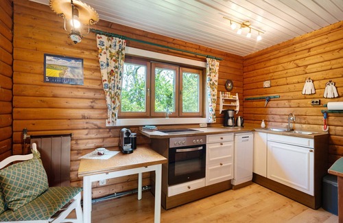 Ulsnis House | Holiday Home 'Ferienhaus Schleiblick' with Sea View, Private Terrace and Wi-Fi