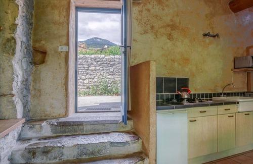 Marignac-en-Diois House | Holiday Home in Marignac with Private Garden