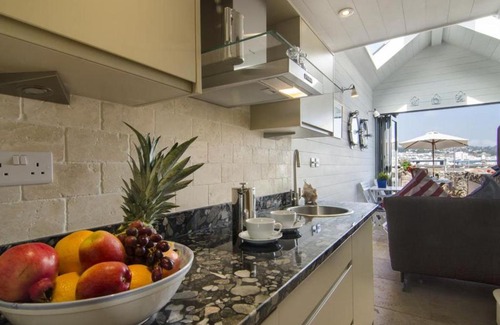 Shaldon House | Holiday Home Frannie by Interhome
