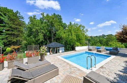 Gornji Kneginec House | Holiday Home Frieden - Three Bedroom Holiday Home with Swimming Pool