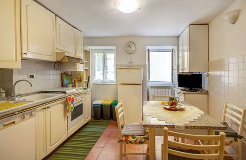 Bargone House | Holiday Home 'GeG' with Mountain View & Balcony