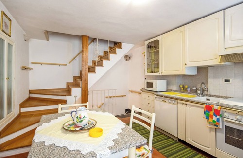 Bargone House | Holiday Home 'GeG' with Mountain View & Balcony