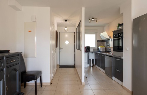 Riantec House | Holiday Home 'Gite Riantec - Maison Bord De Mer' with Terrace, Garden and Wi-Fi