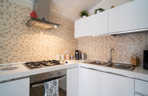 Recanati House | Holiday Home "Giugiò" with Mountain View, Terrace & A/C