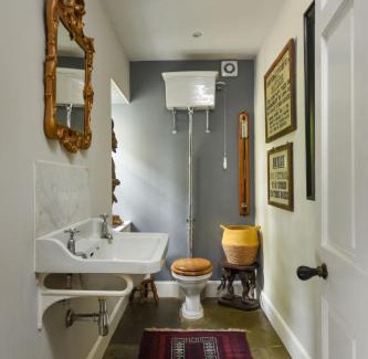 Kirriemuir House | Holiday Home Glenquiech House by Interhome