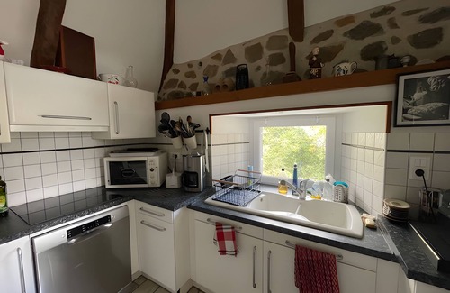 Lacroix-Barrez House | Holiday Home 'Grange 1850 Fully Renovated' with Private Terrace, Private Garden and Wi-Fi
