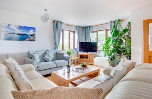 Polruan House | Holiday Home Greenbank by Interhome