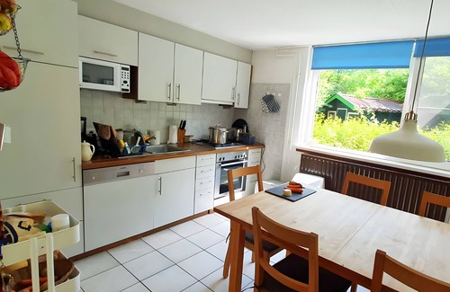Brouwershaven House | Holiday Home 'Grevelingenmeer' with Private Terrace, Private Garden and Wi-Fi