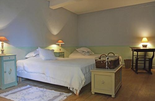 Campagne-d'Armagnac House | Holiday Home in Campagne with Pool and BBQ
