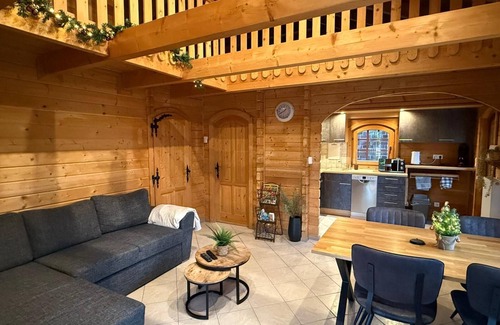 Steinbild House | Holiday Home 'Idylle Ferienhaus Ems' with Lake View, Wi-Fi and Air Conditioning