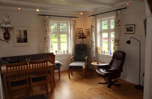 Brekke House | Holiday Home Ikjefjord by Interhome