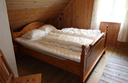 Brekke House | Holiday Home Ikjefjord by Interhome