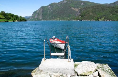 Brekke House | Holiday Home Ikjefjord by Interhome