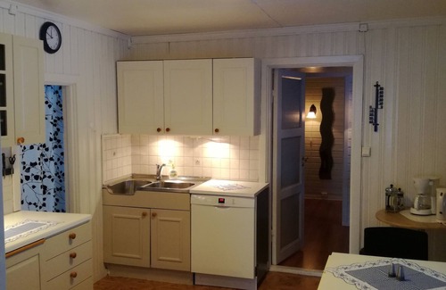 Austvagoy House | Holiday home in beautiful surroundings in Lofoten with beautiful views