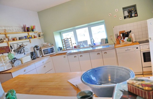 Borlon House | Holiday Home in Borlon with Heated Pool