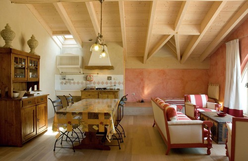 Braccagni House | Holiday Home in Braccagni with Wellness & Golf