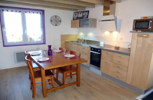 Cleder House | Holiday Home in Cléder near Les Amiets Beach