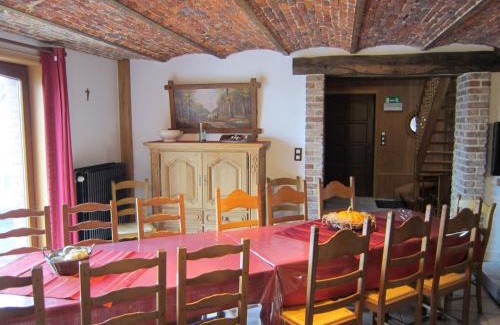 Couvin House | Holiday home in Cul-des-Sarts near Forest