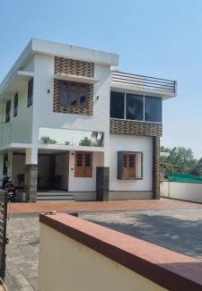 Ponnani House | Holiday home in Edappal