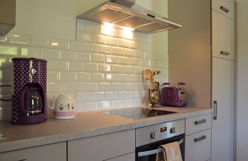 Harre House | Holiday Home in Fays with Sauna