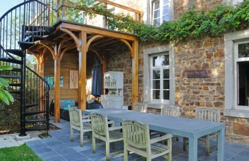 Werpin House | Holiday Home in Hotton near Caves of Hotton