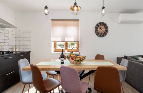 Kapelica House | Holiday home in Labin with private pool