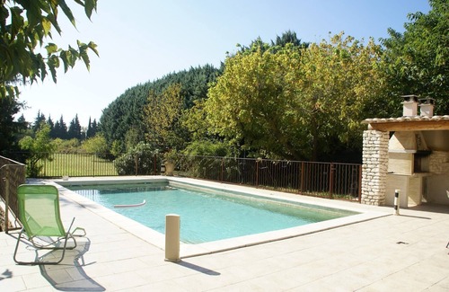 Le Thor House | Holiday Home in Le Thor with Private Pool