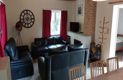 Masbourg House | Holiday Home in Masbourg with Sauna