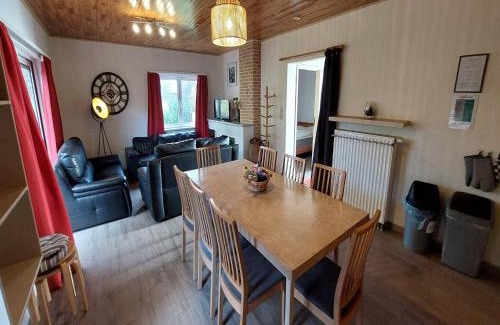 Masbourg House | Holiday Home in Masbourg with Sauna