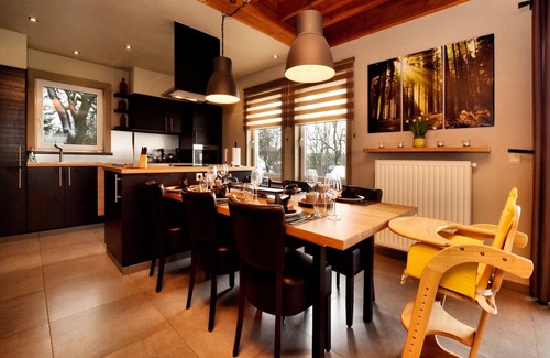 Nadrin House | Holiday Home in Nadrin Filly with Garden