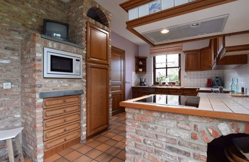 Bastogne House | Holiday Home in Noville With Garden & BBQ