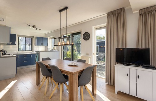 Hoge Hexel House | Holiday home in park in Twente