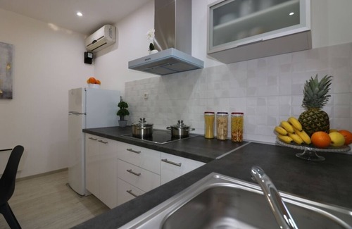Antonci House | Holiday Home in Poreč with Terrace, Air condition, WIFI, Dishwasher (4400-8)